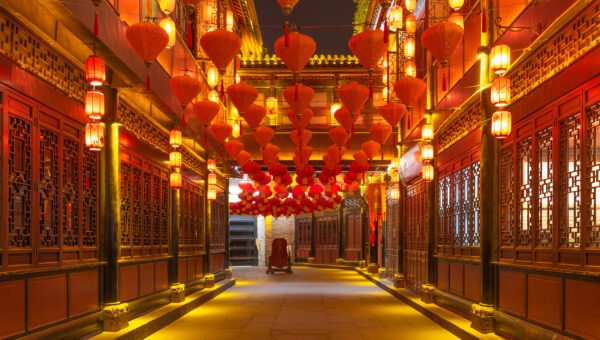 Chengdu: Private City Walking Tour with Food and Culture Stops