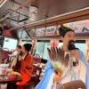 Chengdu: Hot Pot Bus Tour with City Night Views and Drinks