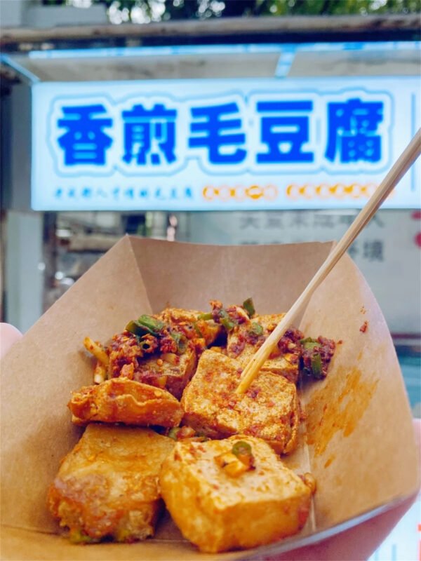 Chengdu: Market Walk & 7+ Local Breakfast Tastings