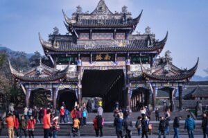 Chengdu: Private Dujiangyan Panda Base & Irrigation System Day Tour