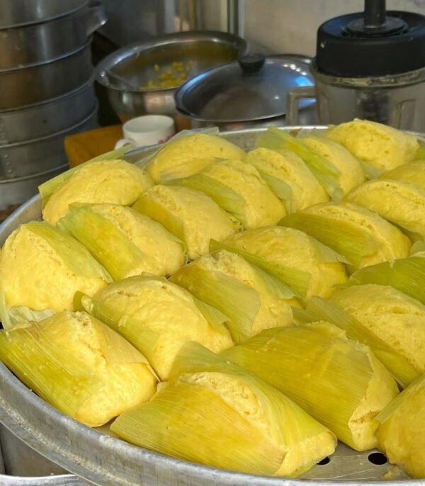 Chengdu: Market Walk & 7+ Local Breakfast / Authentic Snack Tastings