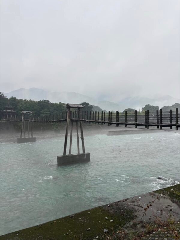 Chengdu Private Tour: Mount Qingcheng & Dujiangyan Irrigation System