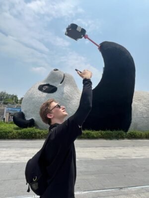 Chengdu Private Tour: Wolong Panda National Park & Dujiangyan & Guanxian Ancient Town