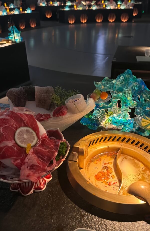 7 Chengdu: Hongdingyan Hot Pot & Cultural Show